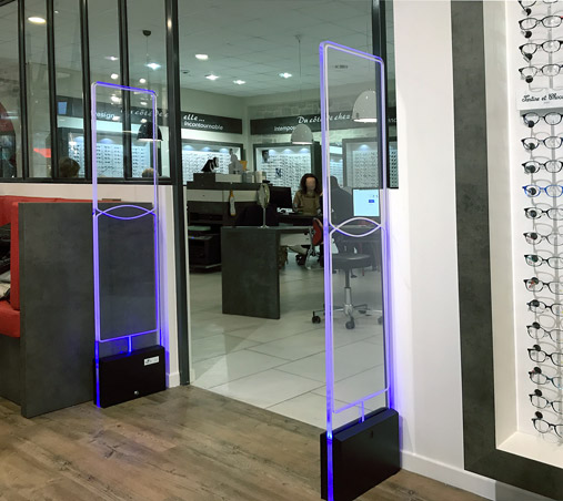 Antennes AM33
                oeil antivol lunettes opticien